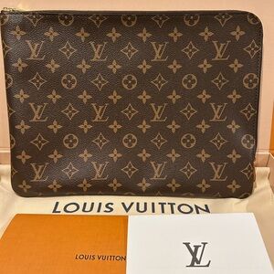 NWT LOUIS VUITTON ETUI VOYAGE MM
